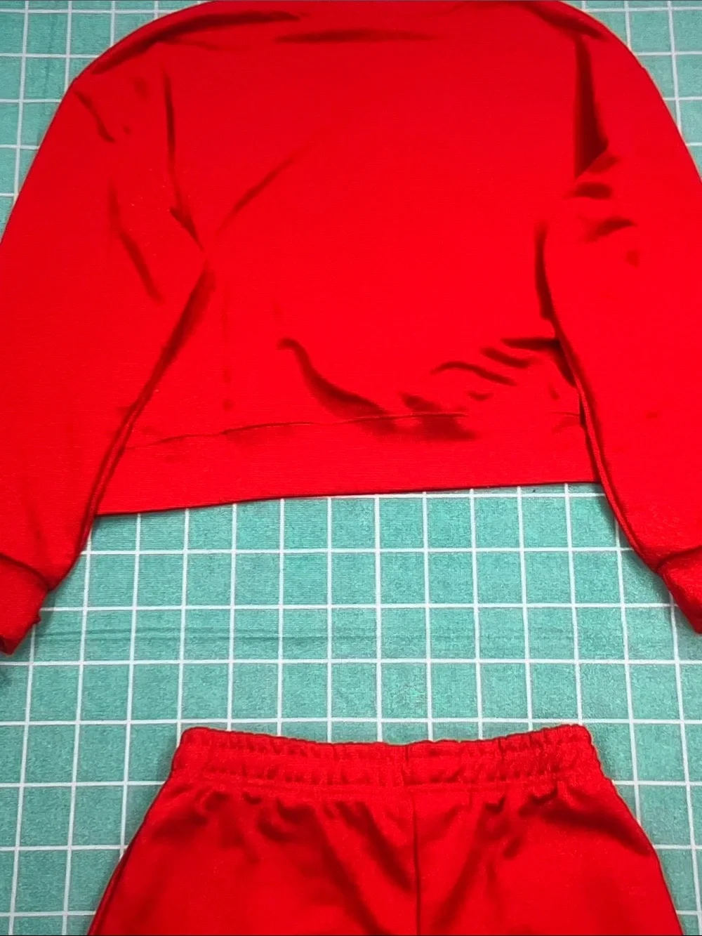 ALO Yoga Red Crewneck Top with White Logo Women’s Set Size S